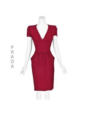 Prada dress 44 6 8 M Cranberry Red crepe Classic Glamor Hourglass Sexy